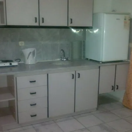 فندق Castle إتْشميلير