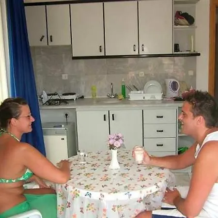 Castle إتْشميلير